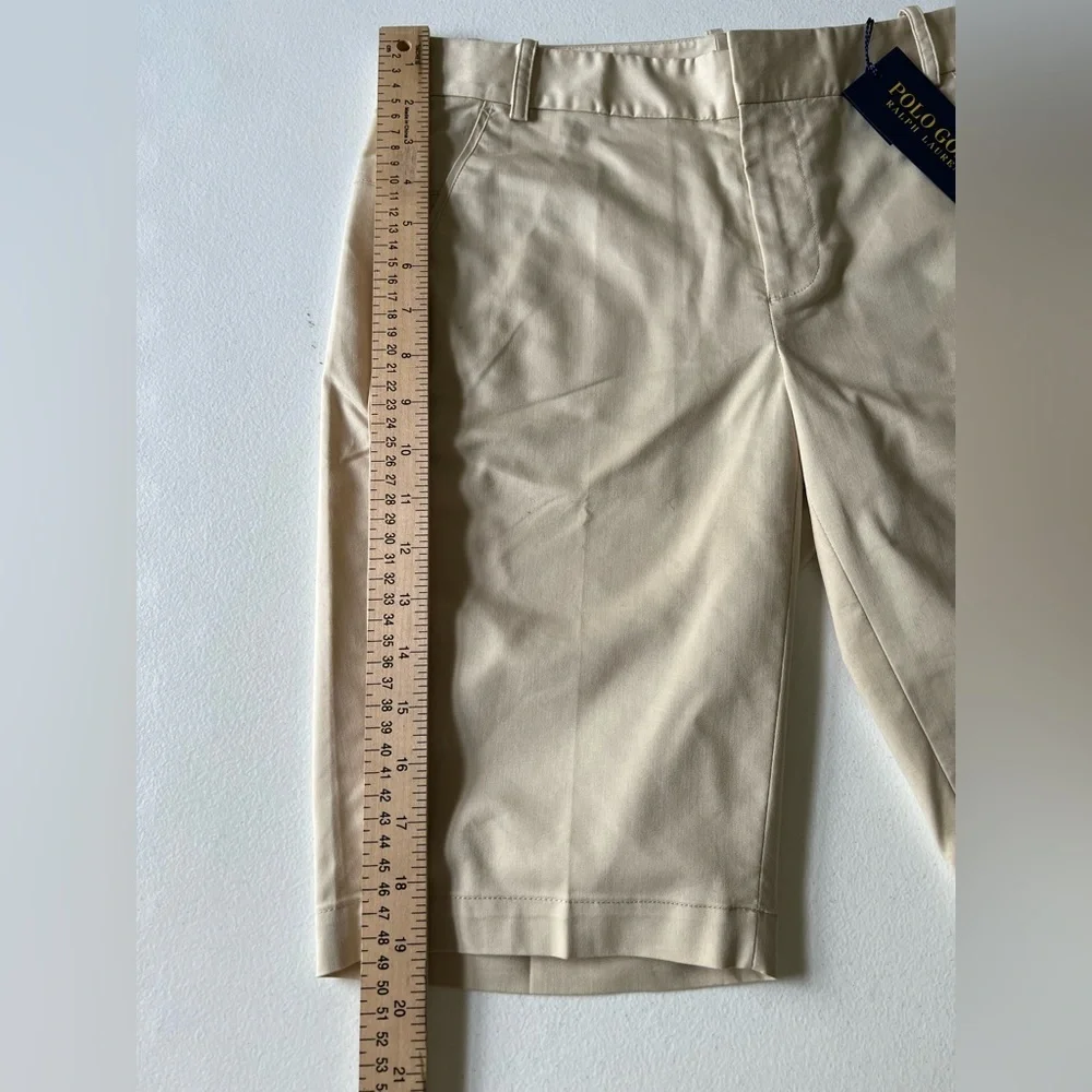 Ralph Lauren Women's Khaki Knee-Length Golf Shorts Size 2 NWT